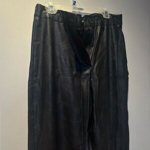 BOOHOO PLEATHER STRAIGHT LEG PANTS